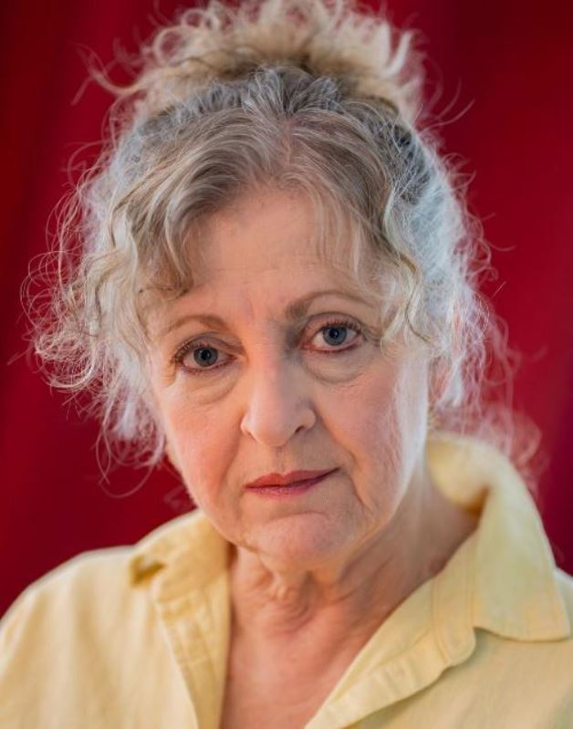 Cynthia Comacchio